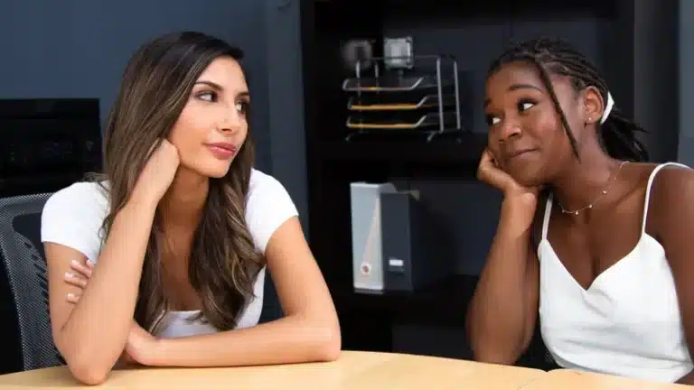 Aburrir a tu hija en el día de trabajo – Gianna Dior, Hazel Grace