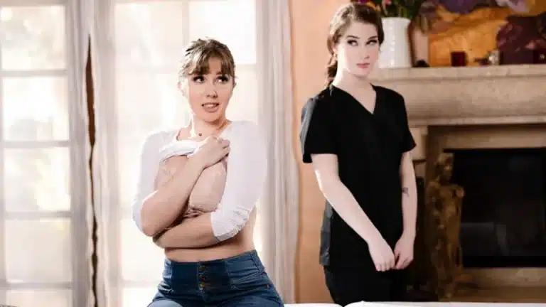 Tus senos, tu elección – Lena Paul, Evelyn Claire